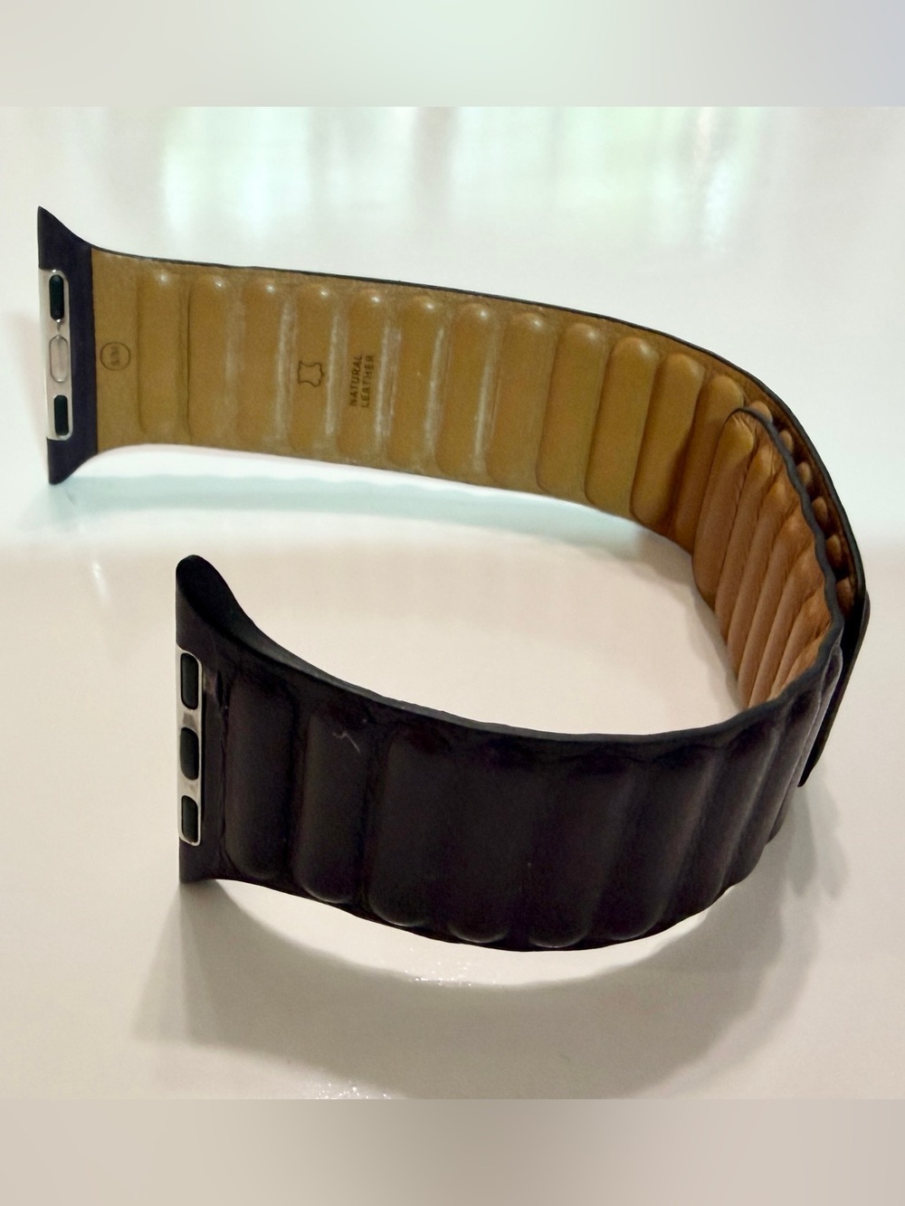 Apple Genuine Leather Band for Apple Watch 45mm in Dark Cherry Size S/M - Picture 8 of 14